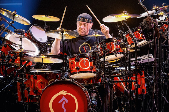 Os artistas que faleceram no ano de 2020 e você não sabia! Famosos que morreram em 2020 - neil peart